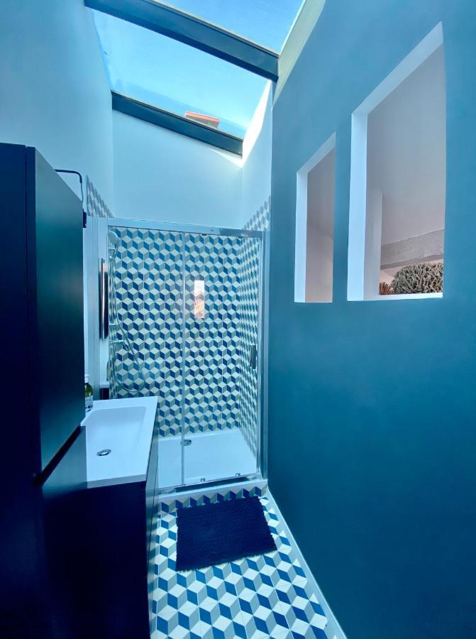 Les Nuits Etoilees, Studio Terrasse Apercu Mer, Tres Lumineux, Ac, 100M Du Port Sanary Exterior photo